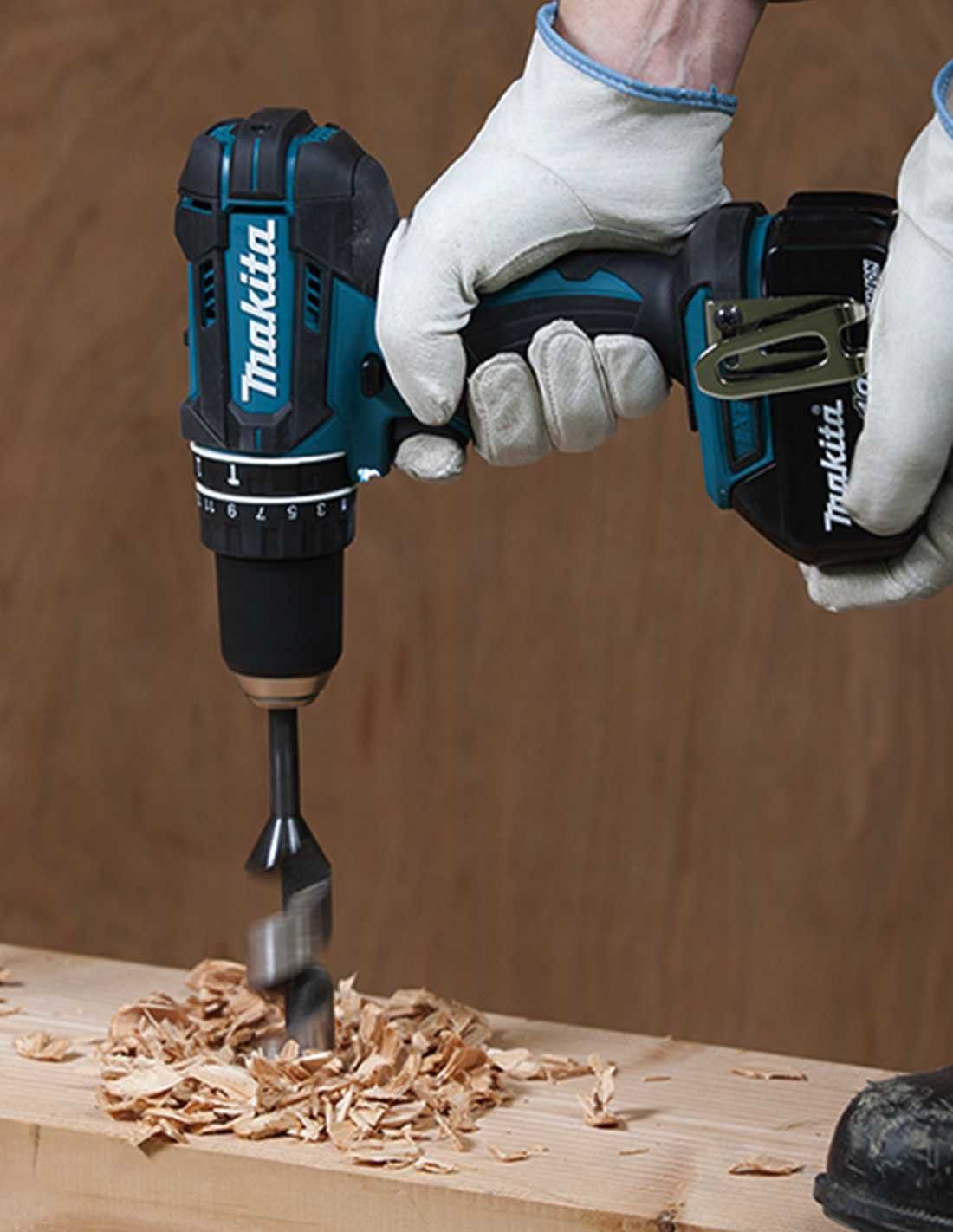 Kit Makita Taladro Percutor DHP482 + Sierra de Calar DJV182 + 2bat 5Ah + cargador + bolsa DLX2181BL2