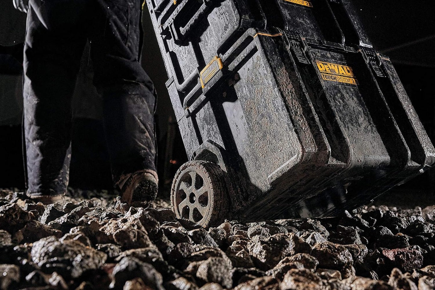 TOUGHSYSTEM DS450 Dewalt DWST83295-1 Tool Box with Handle and Wheels