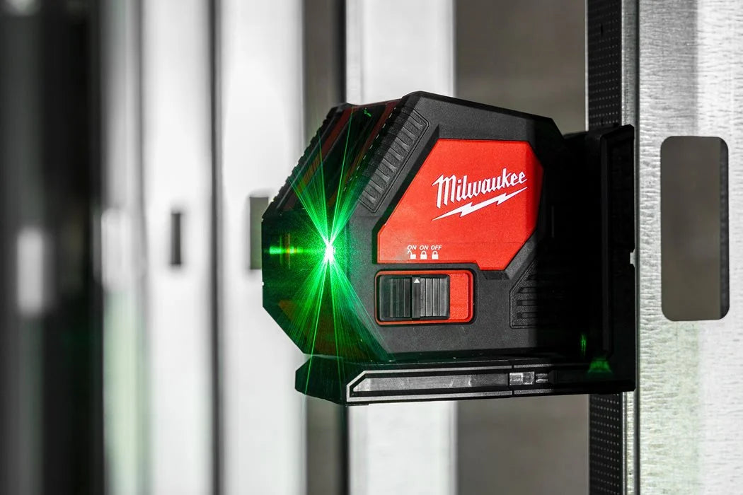 Milwaukee CLL-C 30m 2-line green laser level