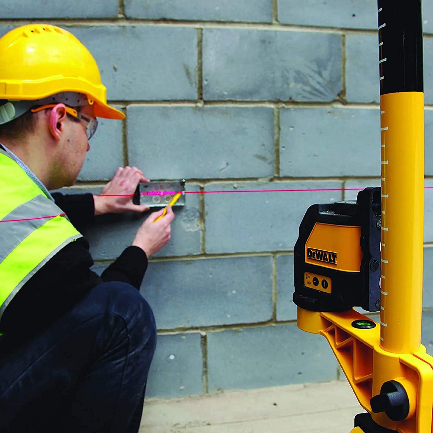 Nivel láser autonivelante multilínea Dewalt DW089KD - 10 m con detector