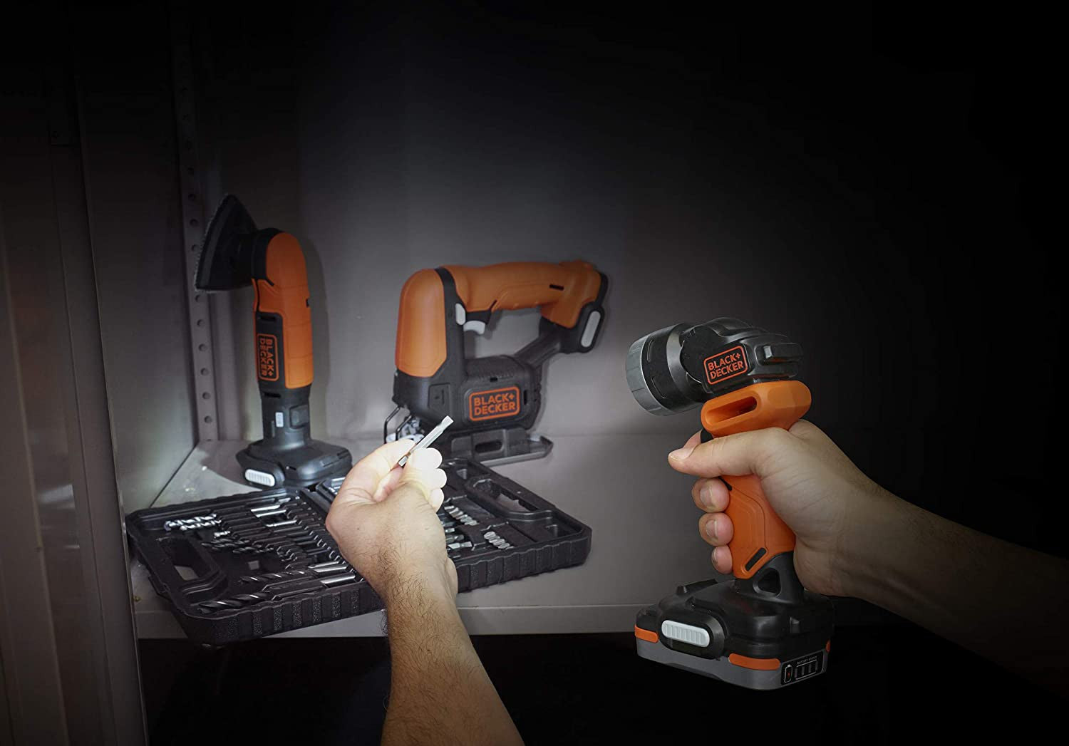 Linterna Black+Decker BDCCF12N-XJ 12V BLACK + DECKER - 3